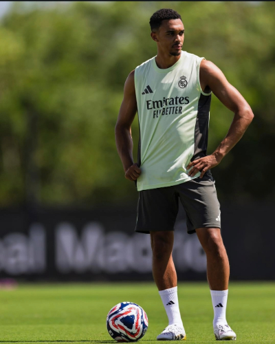 Trent treinando pelo Real Madrid