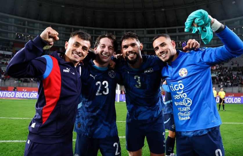 Jogadores paraguaios celebrando a vitória