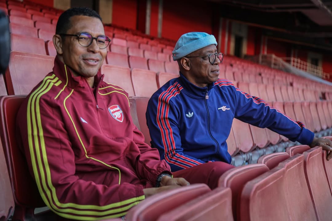Os ídolos: Gilberto (de vermelho) e Ian (de azul).