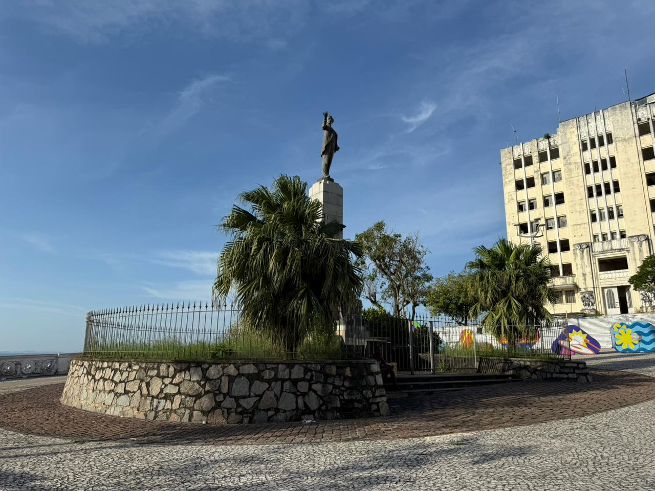 A Praça Castro Alves e sua vista aberta para a Baía. Foto: Lais Romagnoli