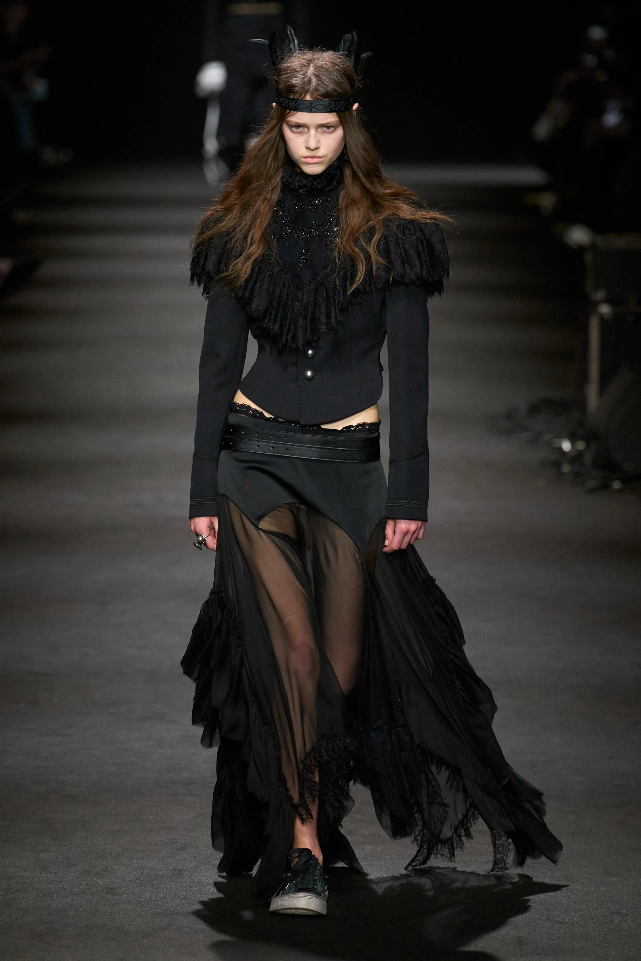Ann Demeulemeester FW26. Foto: Divulgação/Ann Demeulemeester