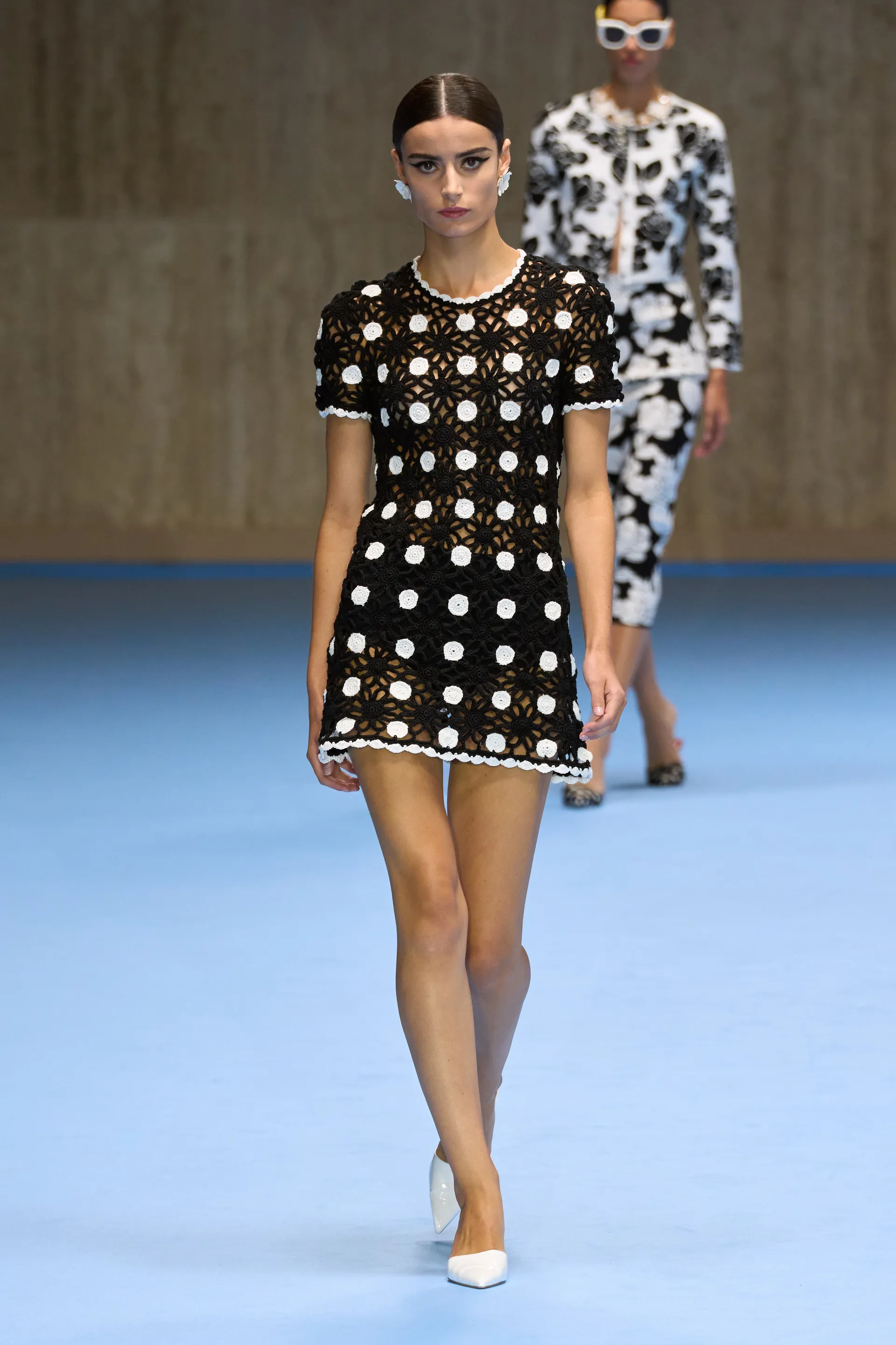 Vestido de tricô com estampa poá, nyfw. Foto/reprodução: Daniele Oberrauch / Gorunway