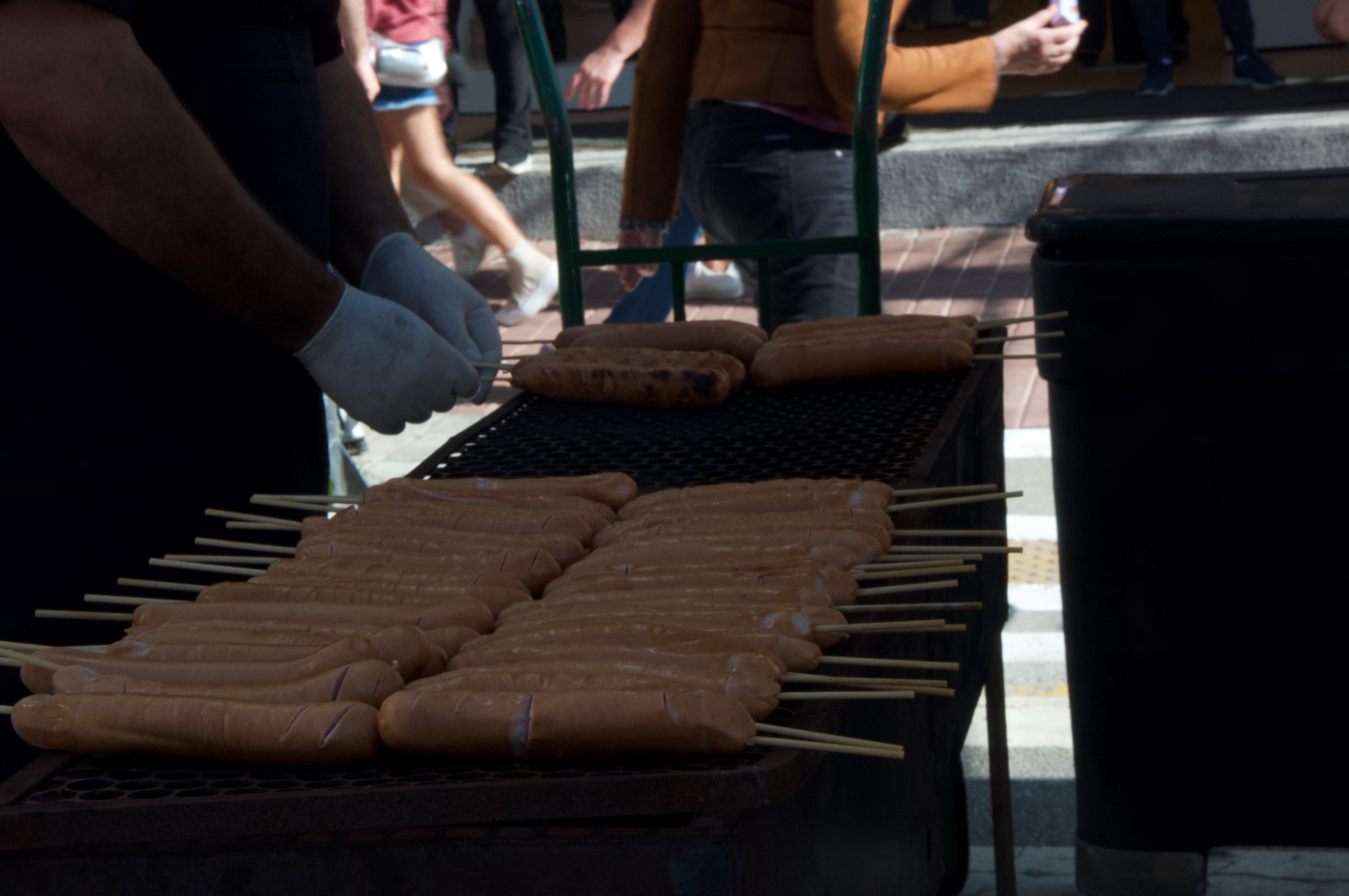 "Wurst", salsichões típicos alemães no evento Maifest (Foto: Beatriz Yamamoto)