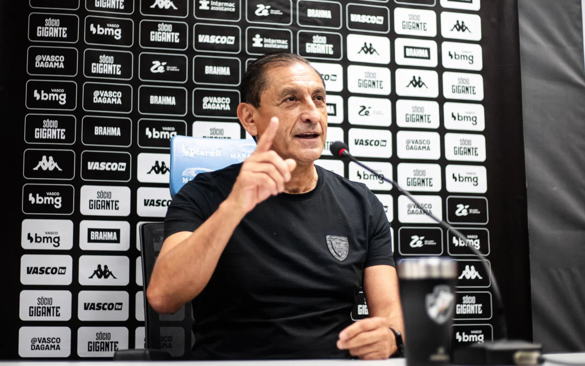 Ramón Díaz, técnico do Vasco, em entrevista coletiva Foto: Leandro Amorim/Vasco