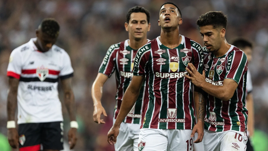 Kauã Elias faz golaço e ajuda Fluminense a escapar da zona de rebaixamento — Foto: Ruano Carneiro