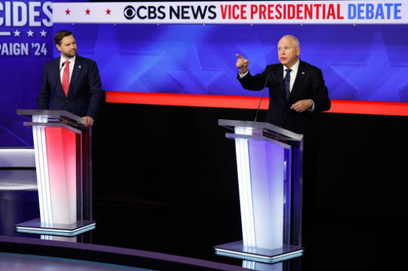 J.D Vance e Tim Walz durante o debate. Foto: Chip Somodevilla/ Getty Images