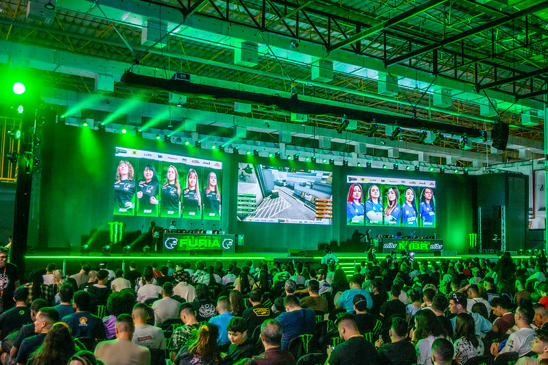 Palco do campeonato feminino de CS:GO em 2022