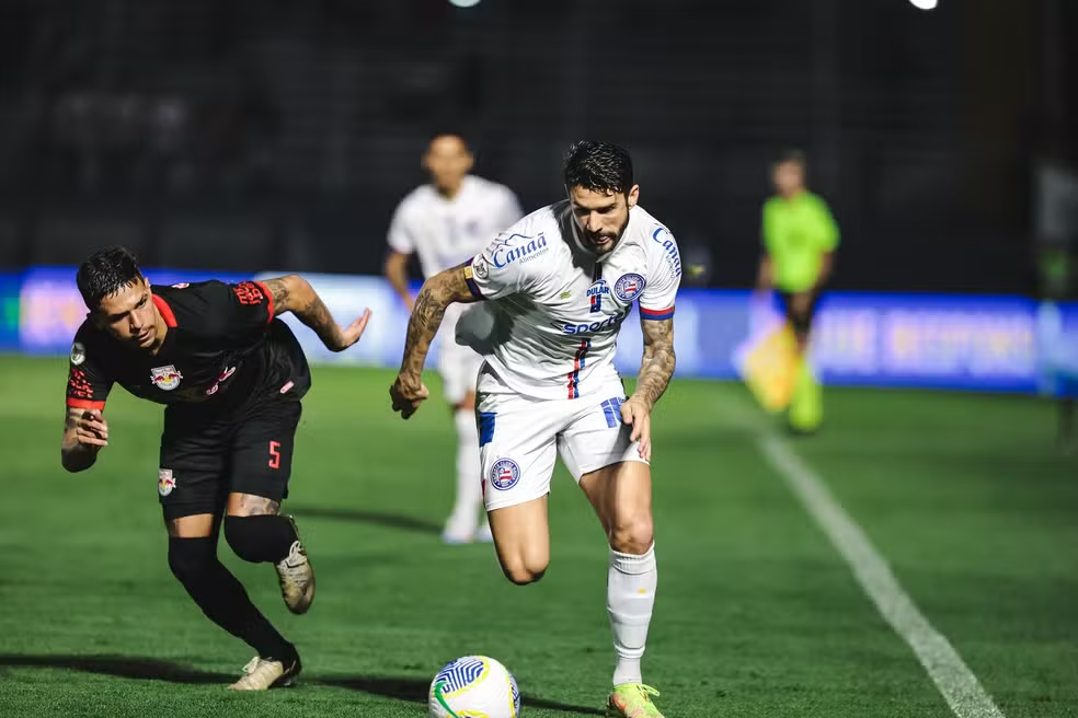 Everaldo em Bragantino contra Bahia