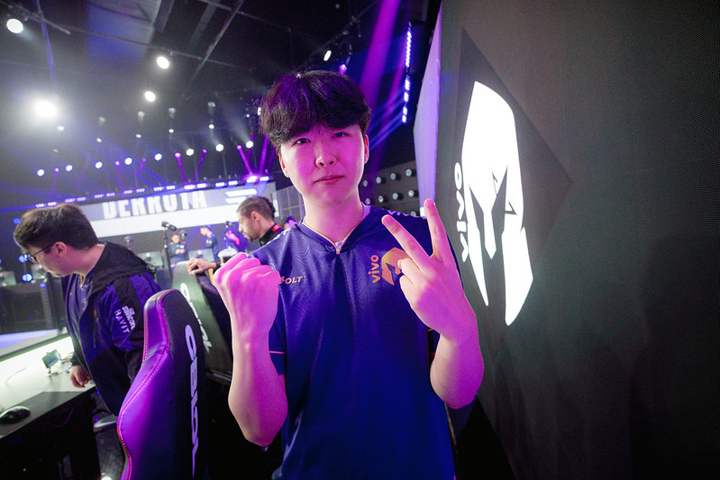 Com uma bela atuação de Akali, Mireu foi eleito MVP da série - Foto: CBLOL/flickr