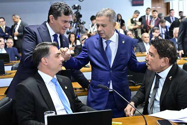 Sergio Moro (PL-PR), Flávio Bolsonaro (PL-RJ), Magno Malta (PL-ES) e Rogerio Marinho (PL-RN). Foto: Geraldo Magela/Agência Senado.