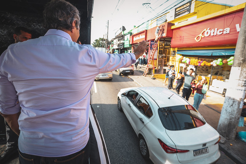 Fernando Haddad (PT) em carreata no Campo Limpo e Jardim Ângela. Foto: Diogo Zacarias/Reprodução: Flickr.