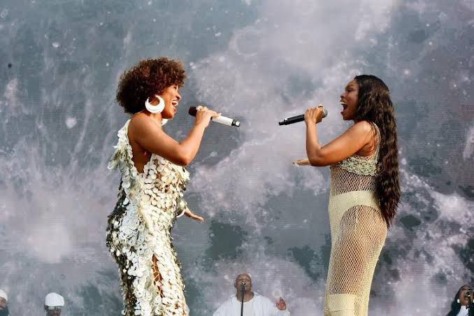 Luedji Luna e Xênia França no palco sunset do Rock In Rio