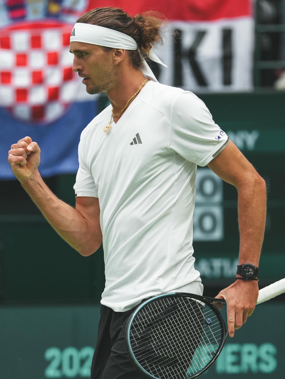 Com o título, Zverev conquistou seu segundo Grand Slam do ano e se tornou o quarto tenista da história a vencer os dois primeiros Slams 