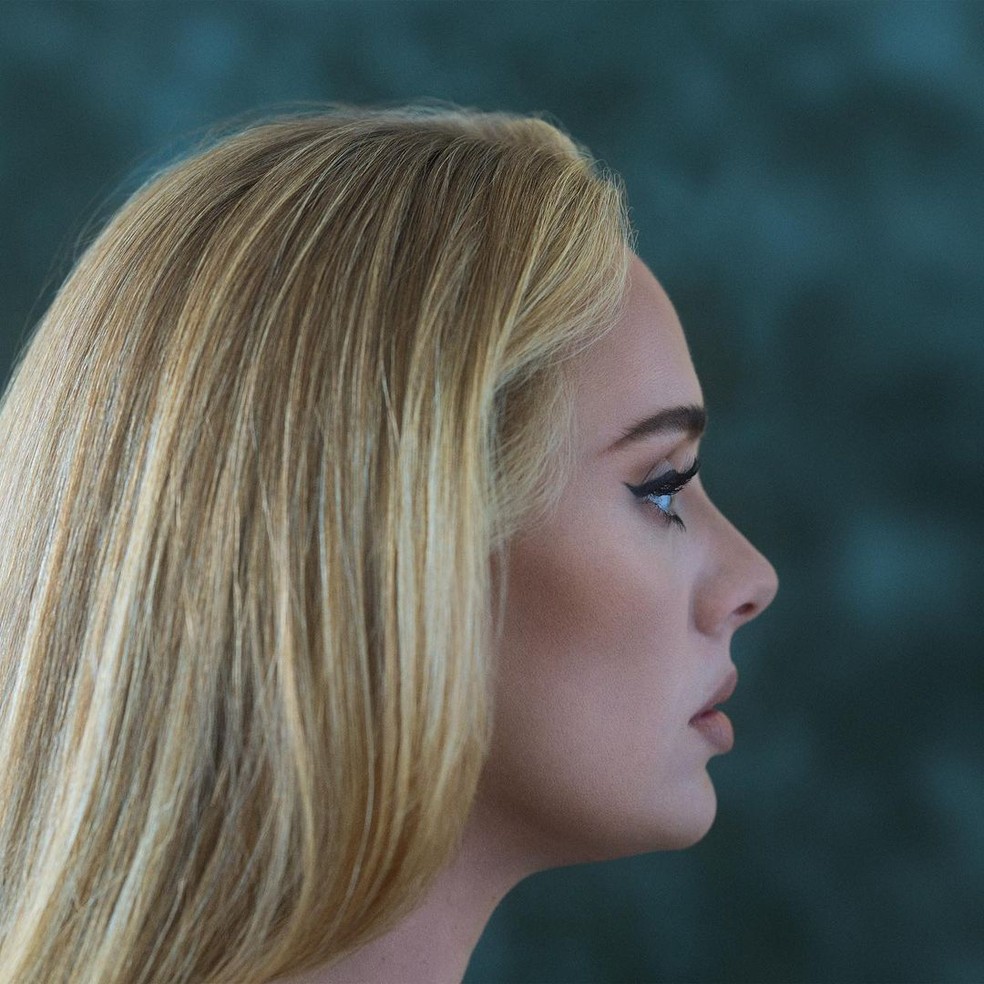 Adele revela capa e data de lançamento do novo álbum e relata turbulência interna - Foto: Reprodução/Instagram