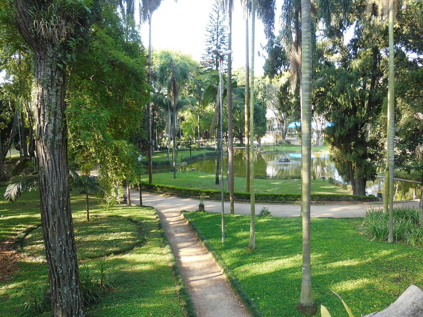 Interior do parque Jardim da Luz. Reprodução: Leorodrez/ Wikimedia
