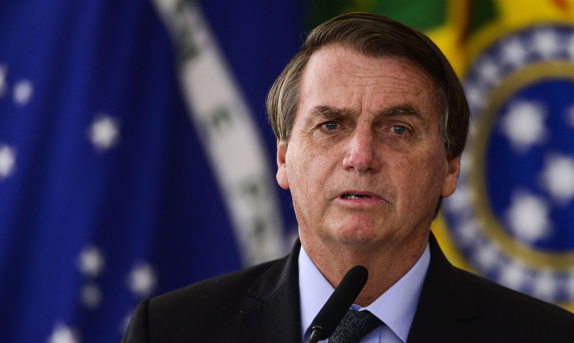 Durante um pronunciamento veiculado na rádio e na televisão no dia 2 de junho, Bolsonaro declarou que a Copa América seguiria os mesmo protocolos da Libertadores para poder ser realizada no Brasil