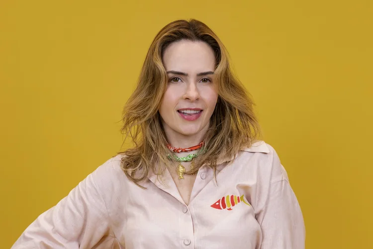 Ana Paula Renault utilizando acessórios da marca Nega Lora Foto: Globo/Divulgação