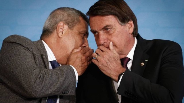 General Braga Netto e Bolsonaro - Foto: Agência O Globo