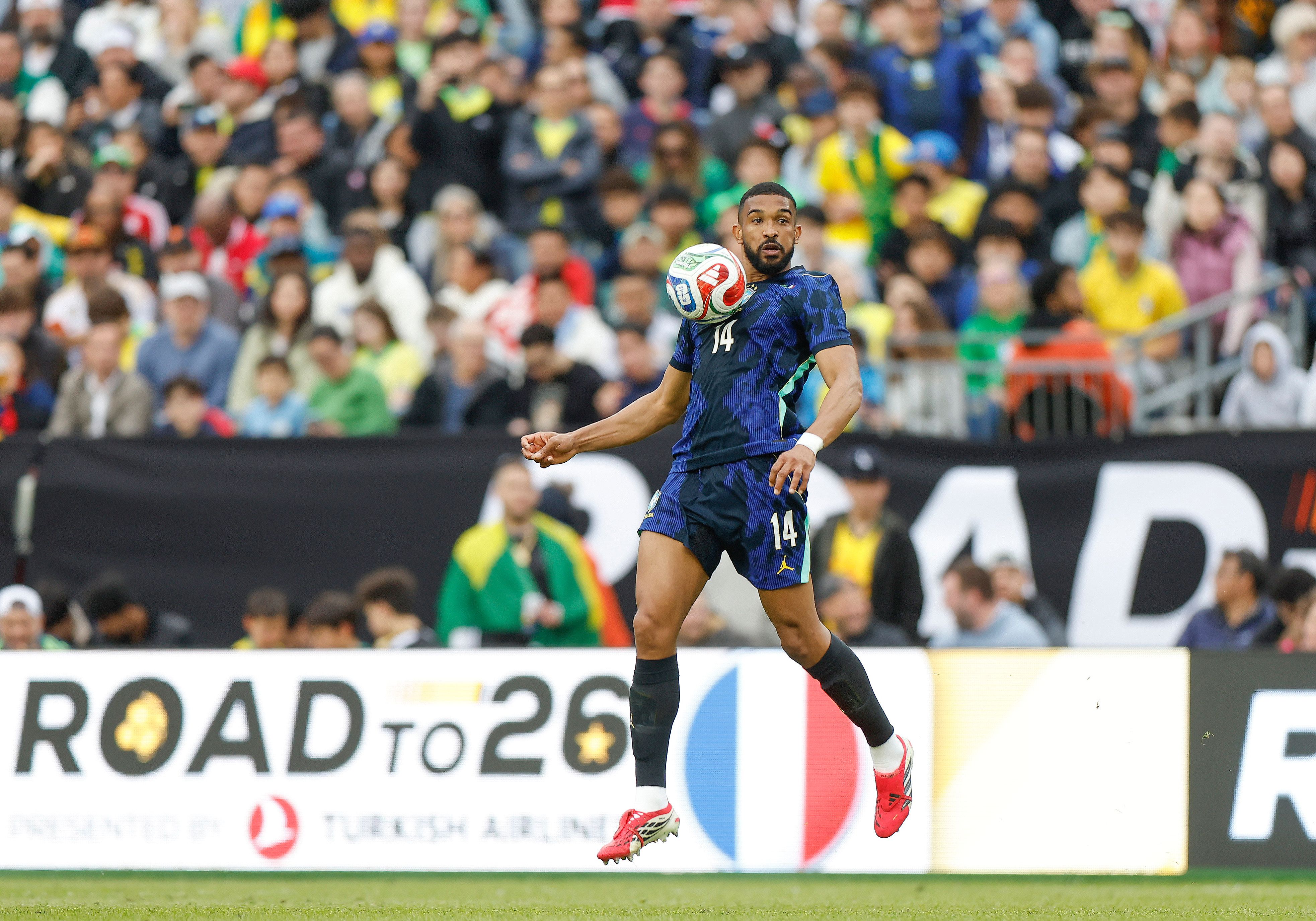 Bremer marcou seu primeiro gol com a camisa da Seleção.