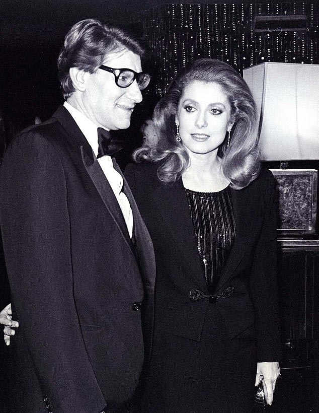 Catherine Deneuve e Saint Laurent 