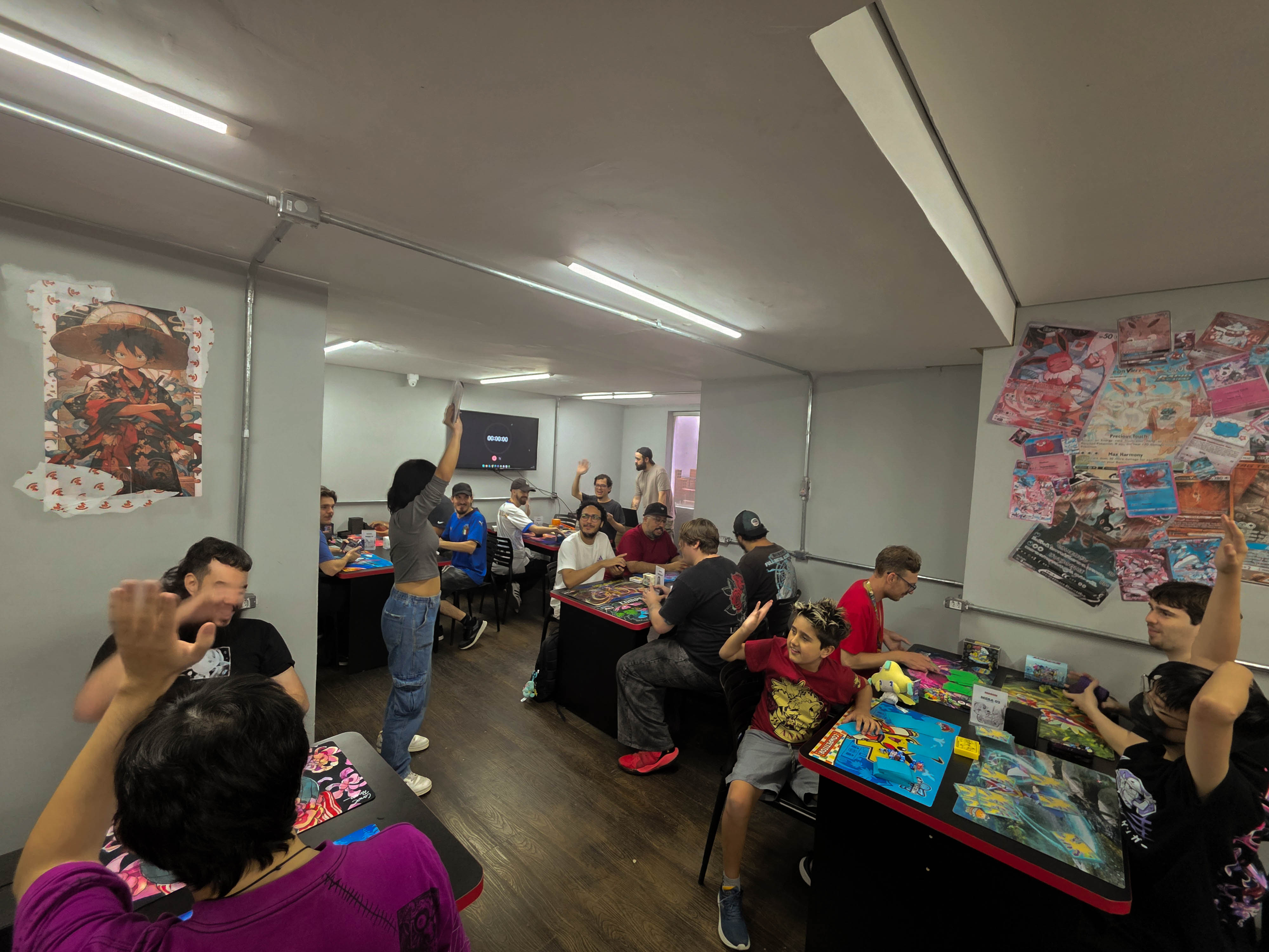  Sorteio de brindes durante torneio de Pokémon na Akagami.
