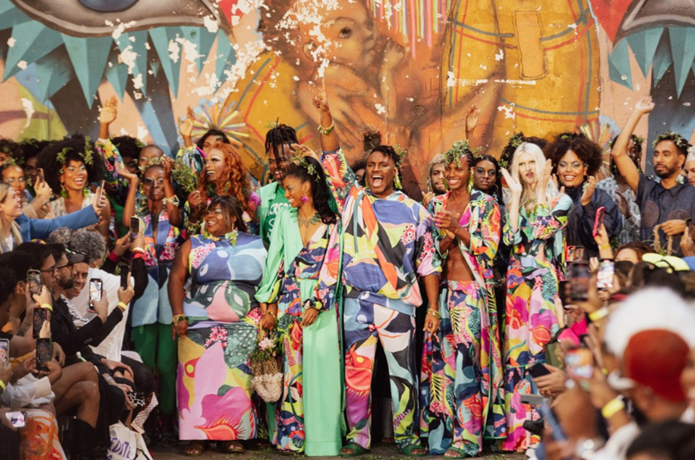 Desfile de Isaac Silva acontece no Centro de São Paulo e conta com a participação de famosos  Foto: Fabiano Battaglin/gshow