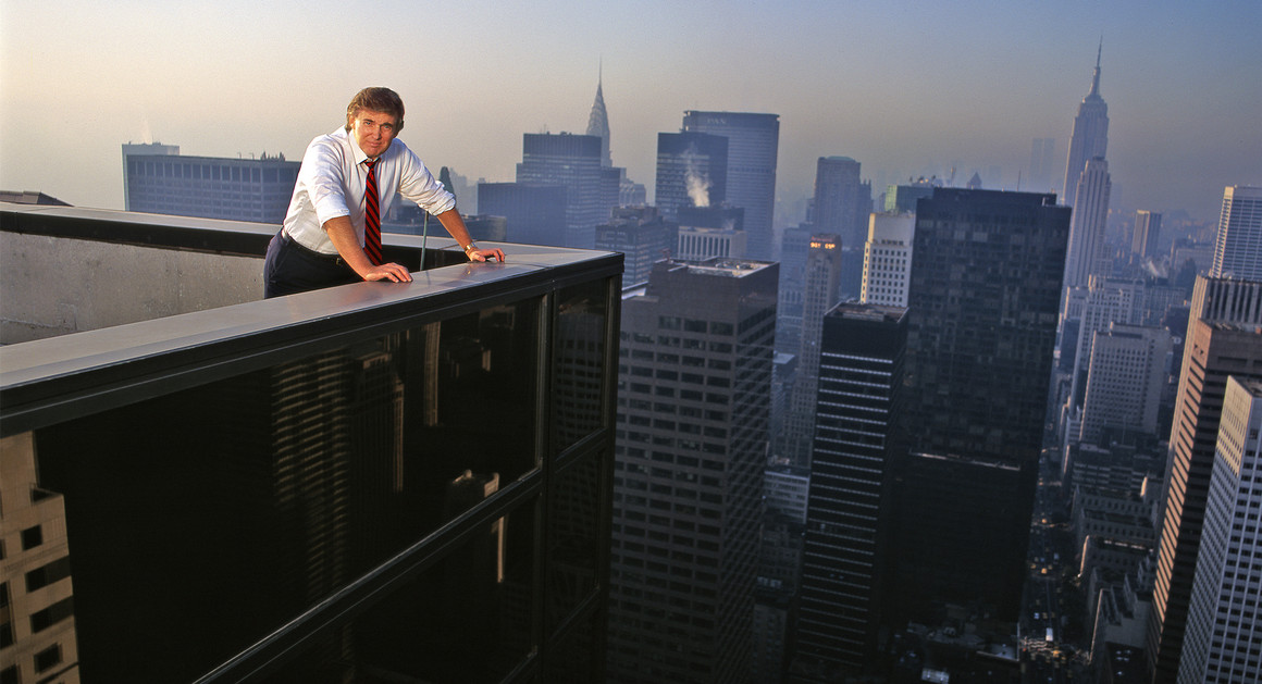 Trump em cima da Trump Tower