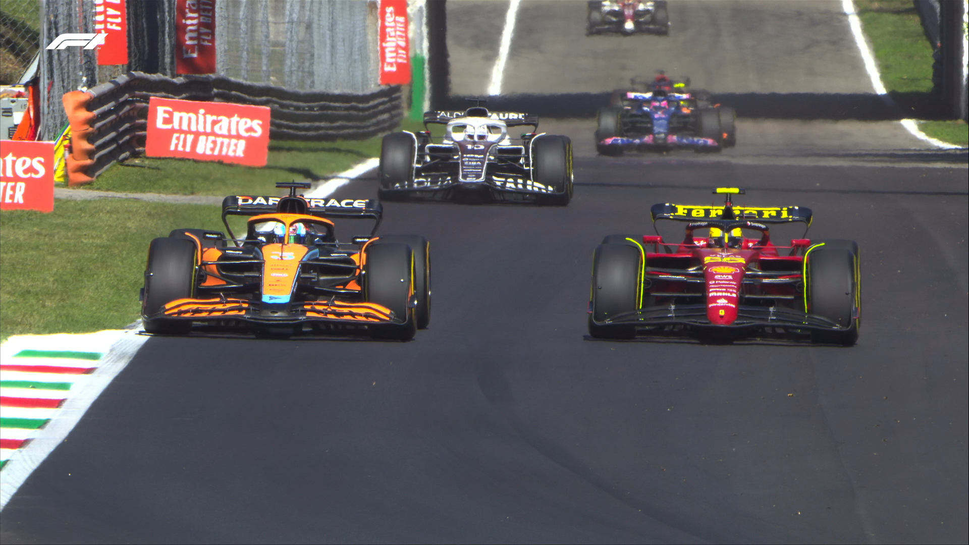 Sainz ultrapassa Riccirado e assume a 4ª posição no 14° giro. Divulgação: F1.
