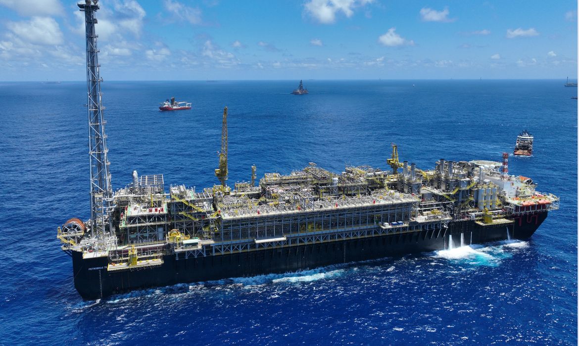 O agravamento das tensões no Oriente Médio pode trazer efeitos mistos para o comércio exterior brasileiro - Imagem: Petrobras/Divulgação