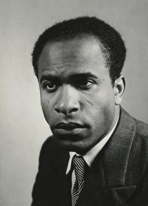 Psiquiatra, escritor e militante anticolonial Frantz Fanon. Foto: Arquivo Frantz Fanon/Divulgação