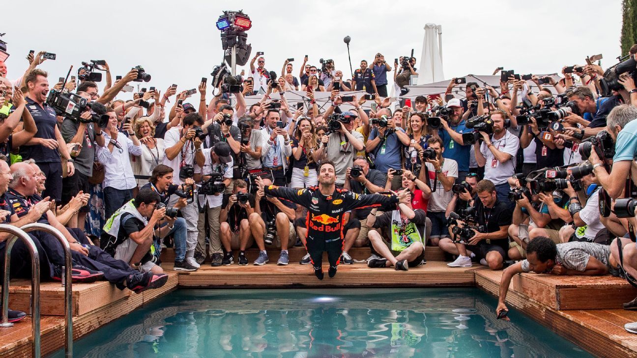 Ricciardo depois da sua emblemática vitória em Monaco, em 2018. – Foto: Peter Fox/Getty Images