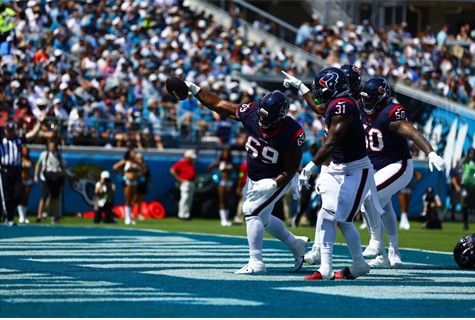 Shaq Mason comemora na Endzone adversária Reprodução: Zach Tarrant