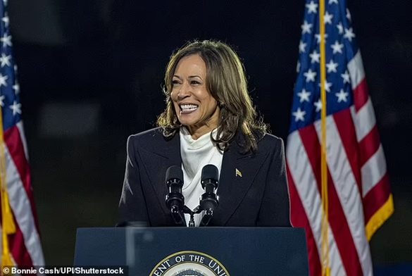 Kamala Harris durante seu argumento final no parque Ellipse. Foto: Bonnie Cash/UPI