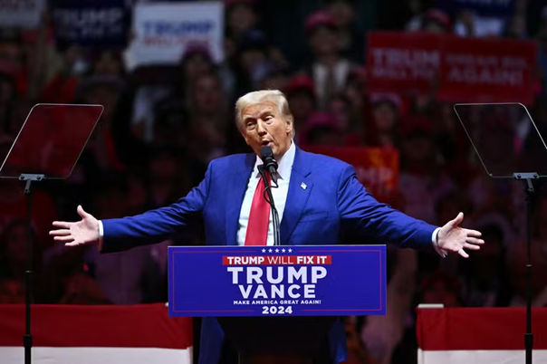 Donald Trump em seu discurso no Madison Square Garden. Foto: Angela Weiss/AFP