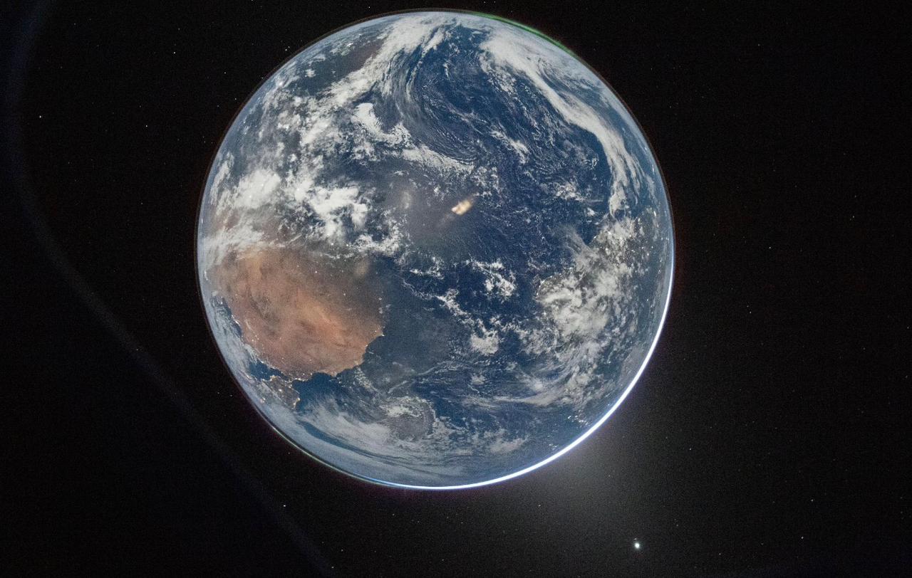 Imagem da Terra capturada por tripulantes do Artemis II - Foto: Nasa - Tirada pelos astronautas a bordo.   