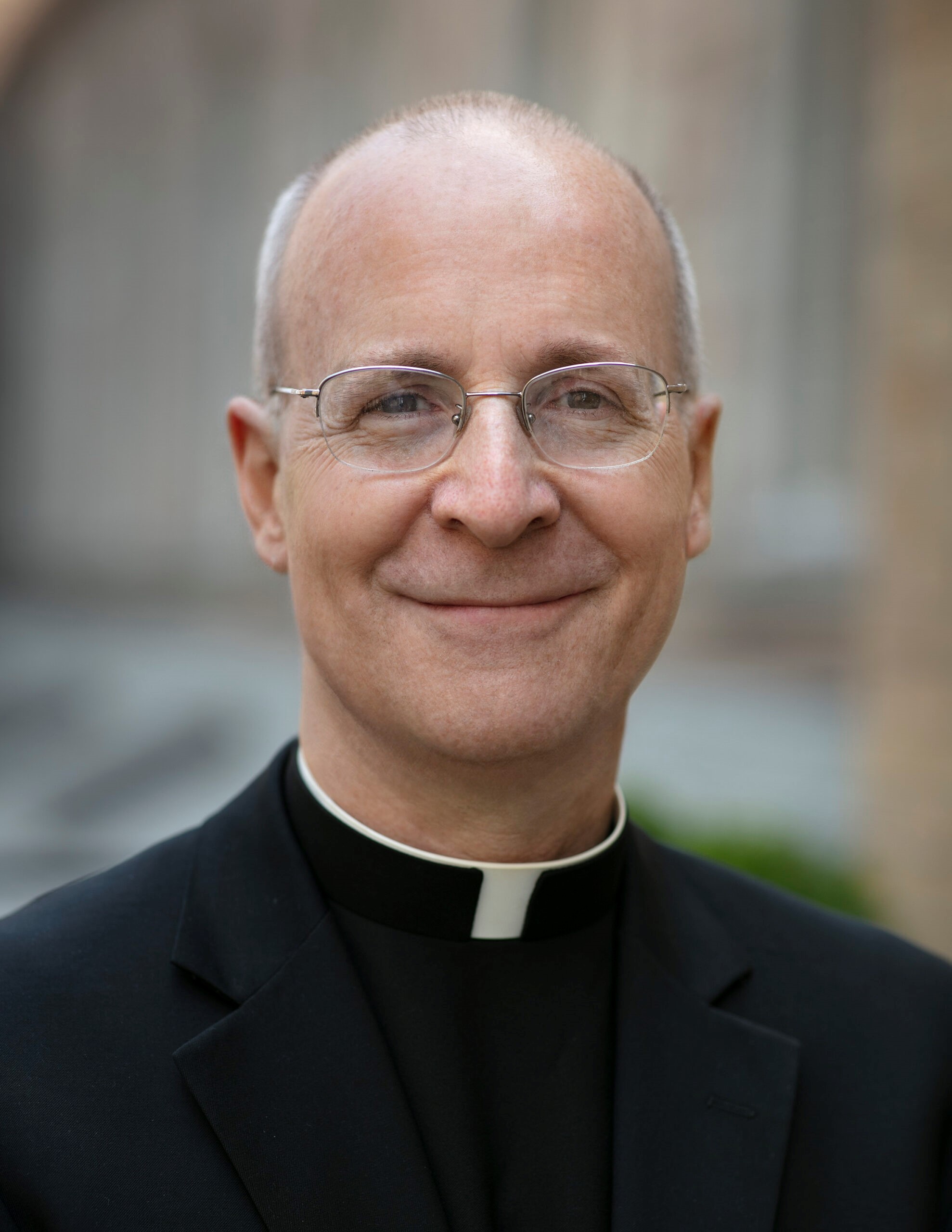 Padre James Martin, presbítero jesuíta e assessor do Vaticano.