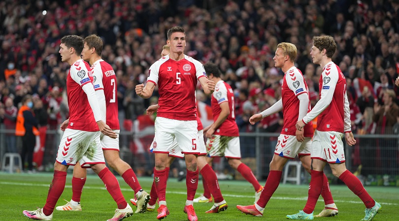 Joakim Mæhle comemora gol da classificação contra Áustria. Foto: Ulrik Pedersen/NurPhoto/PA Images