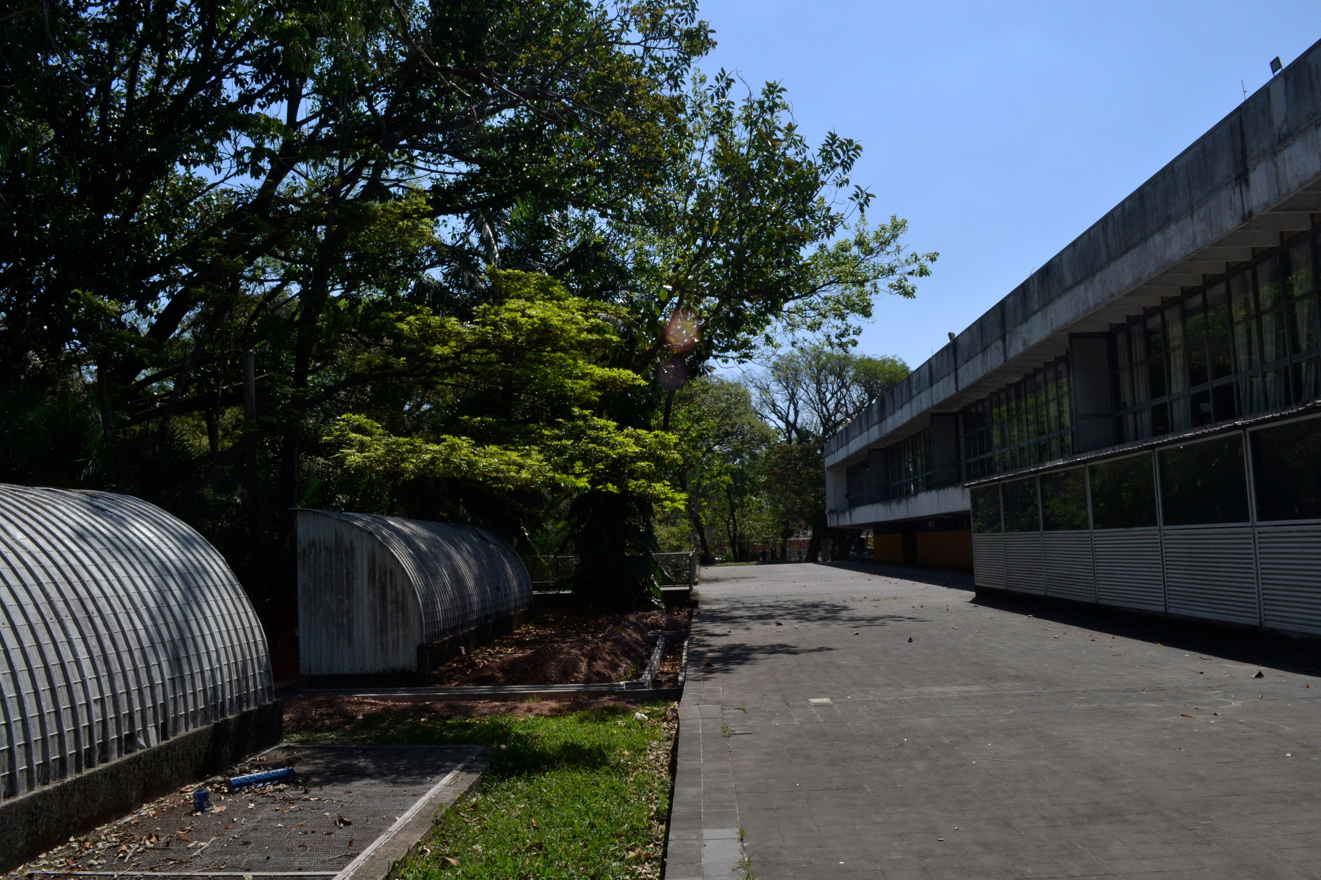 Lateral do prédio de História e Georafia da USP