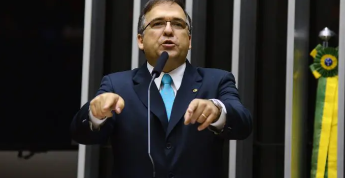 Sandro Mabel na tribuna da Câmara dos Deputados, discursando para os parlamentares - Foto: Câmara dos Deputados