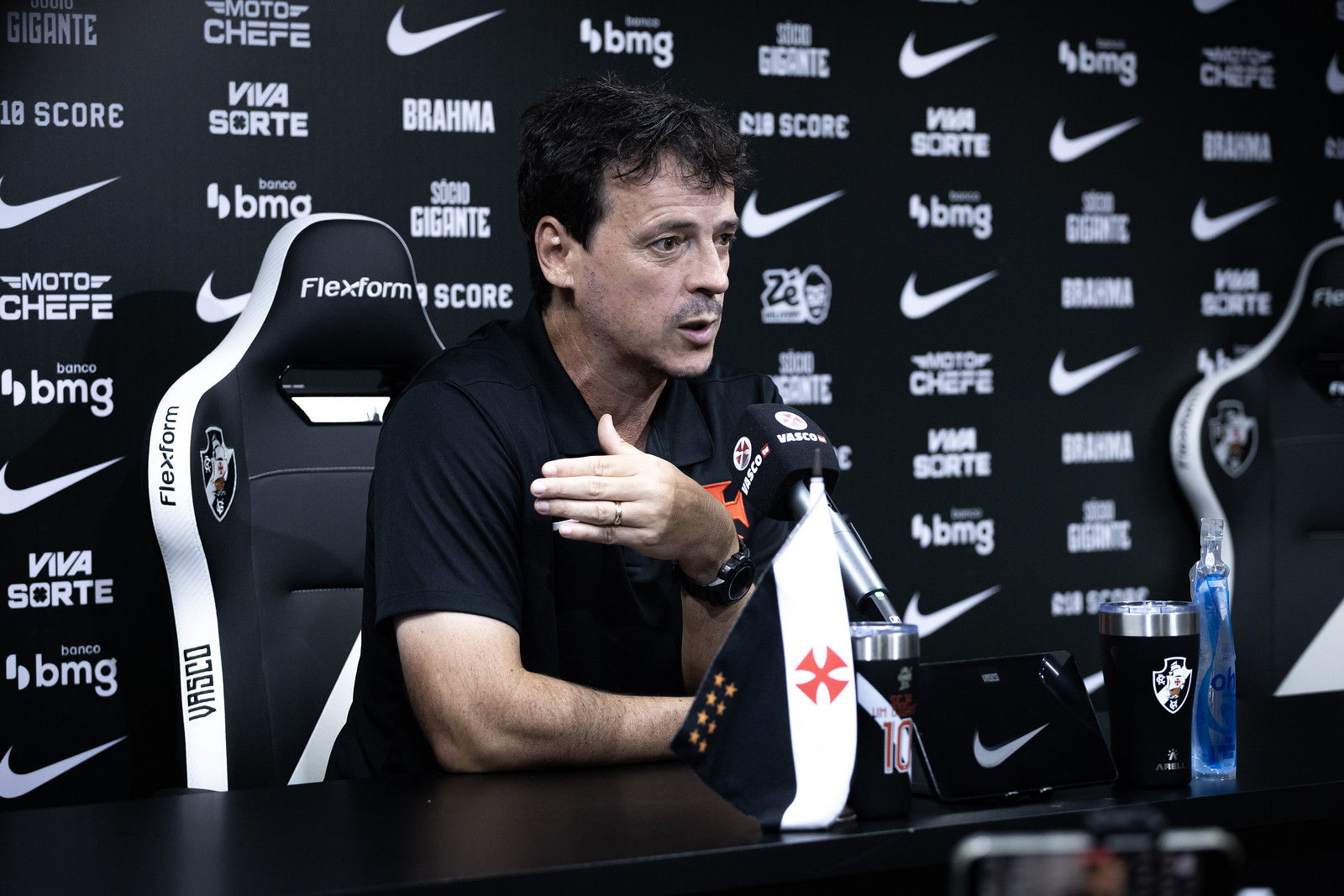 Desde 2016, nenhum técnico do Vasco completou um ano de trabalho. Foto: Matheus Lima Vasco