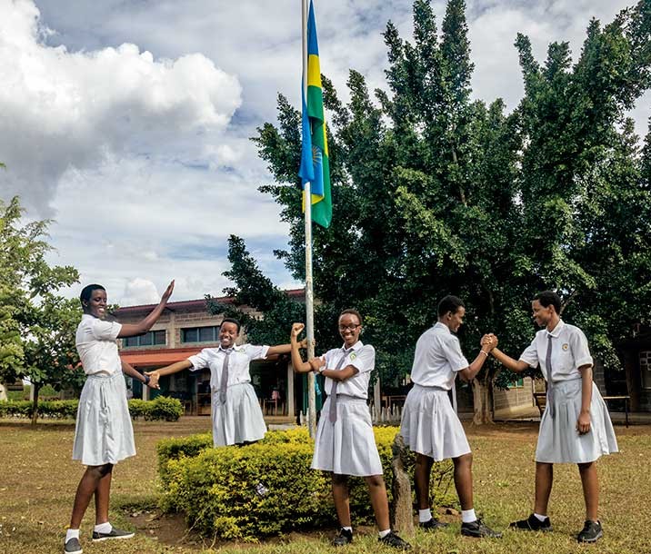 Estudantes da Academia Gashora para meninas, em Ruanda. Fonte: National Geographic