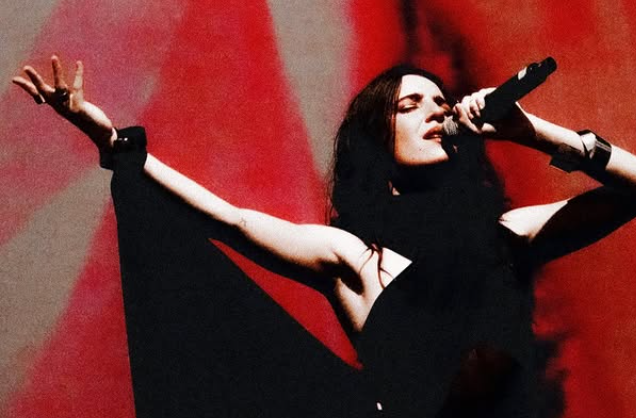 Foto: Reprodução / Instagram (@_ninamaia)