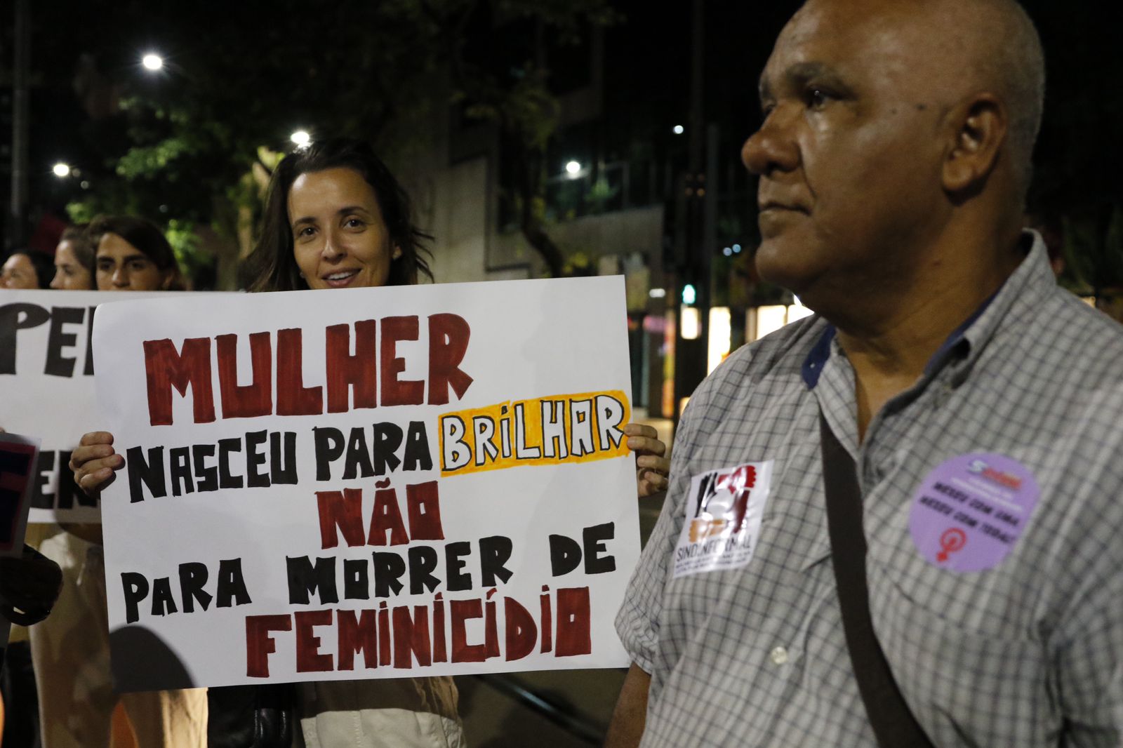 Manifestação reúne pessoas em luta por direitos femininos no dia Internacional da Mulher no Rio de Janeiro, em 2024. Foto: Fernando Frazão/Agência Brasil