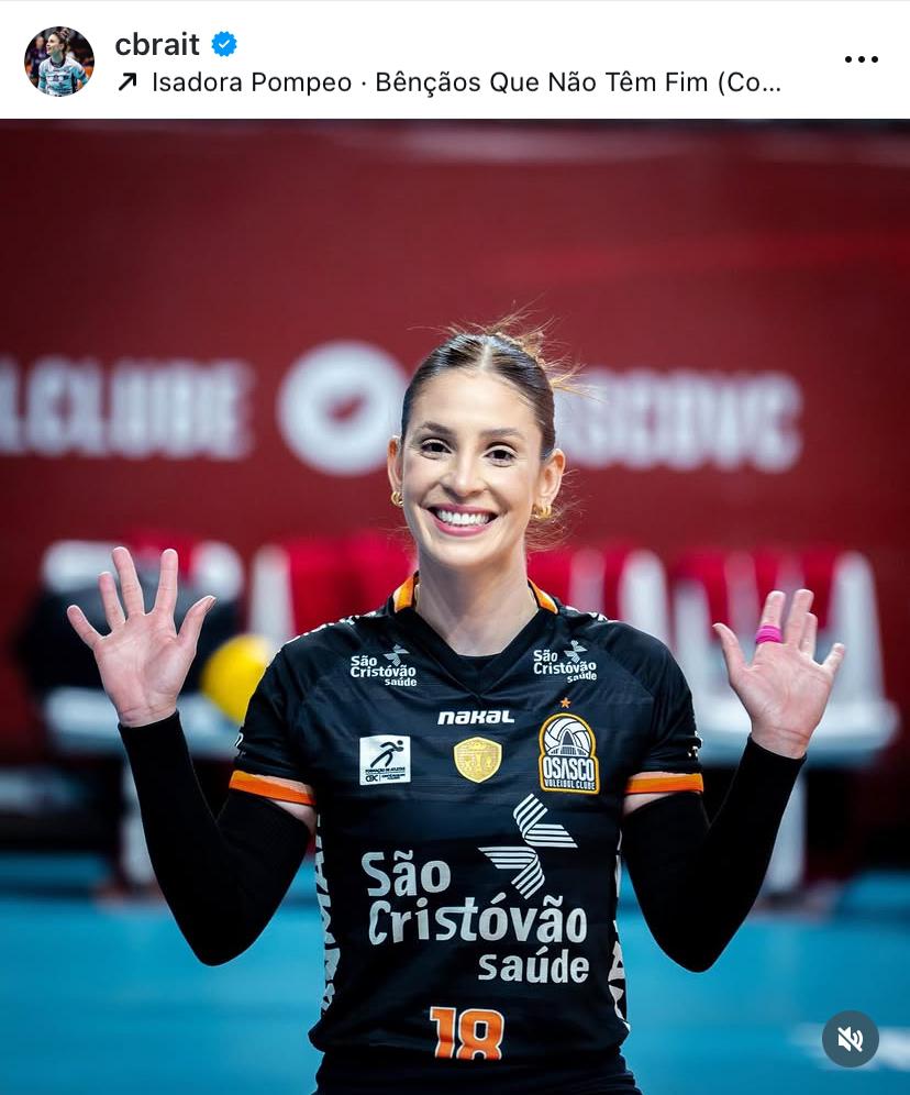 Camila Brait durante partida pelo Osasco São Cristóvão Saúde, clube que defendeu nos últimos anos de sua carreira. Crédito: Reprodução/Instagram (@cbrait). 