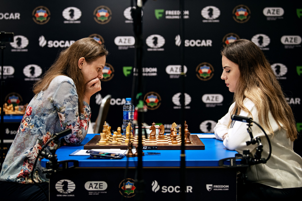 Carlsen garante vaga na Final; Salimova perde a chance de conquistar o  título no Feminino 