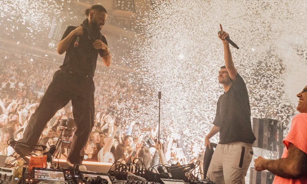 Skrillex encima do palco do Coachella 2023