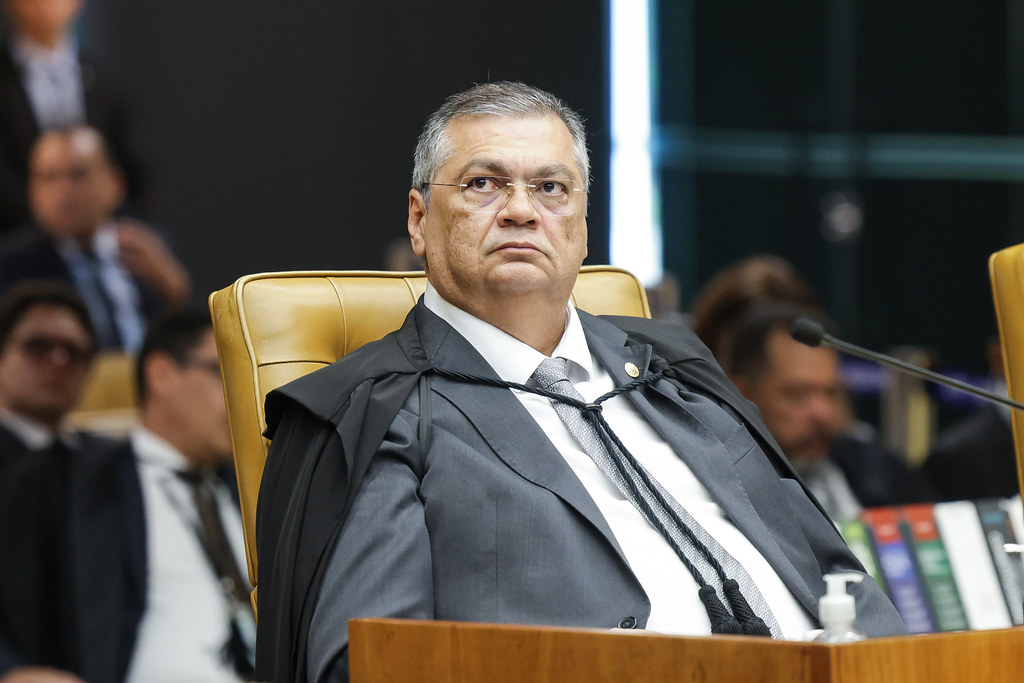 Flávio Dino durante sessão plenária no STF.