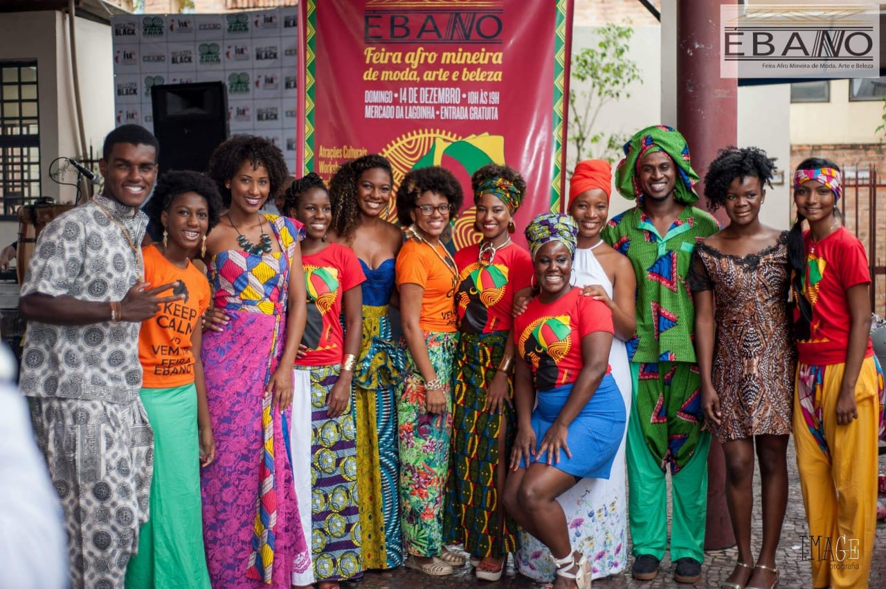 Modelos no desfile de Moda Afro organizado pela Feira Ébano