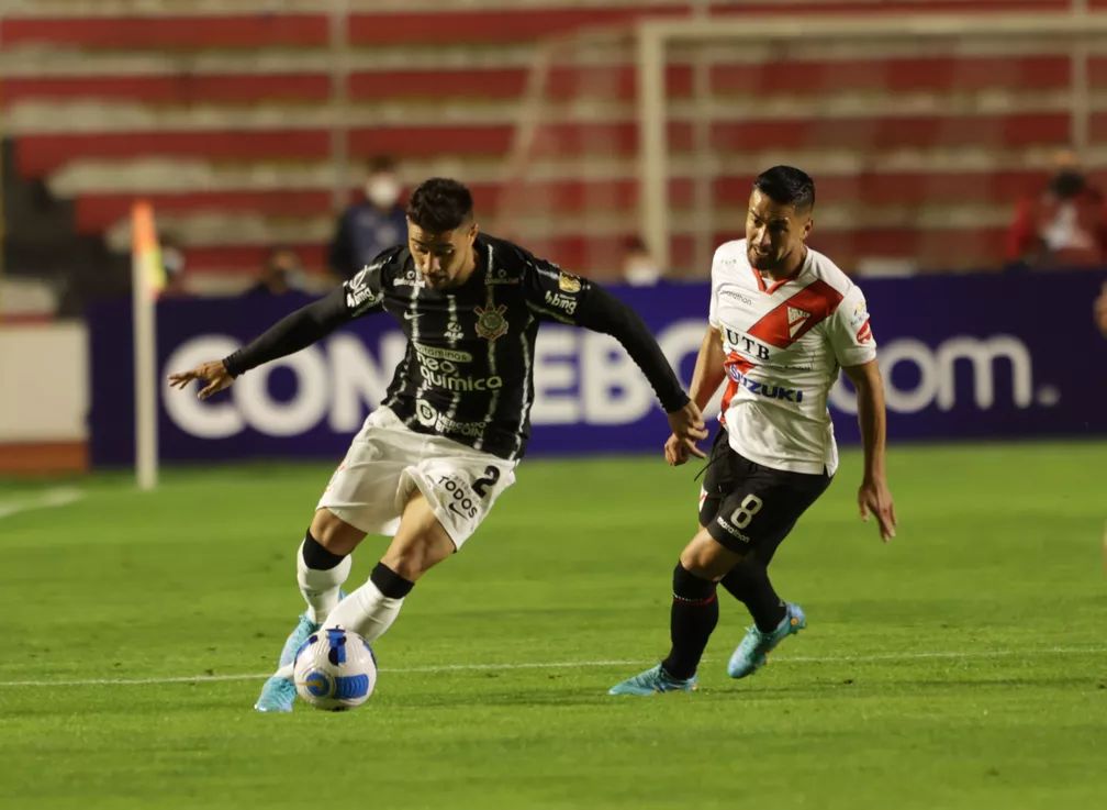 João Pedro em ação na partida entre Corinthians x Always Ready — Foto: Staff images /CONMEBOL