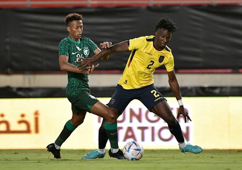 Arábia Saudita e Equador empatam em amistoso antes da Copa do Mundo. Foto: Reuters.